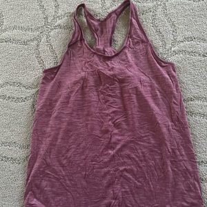 Lululemon love tank top, pleated. Size 6 in a heathered red